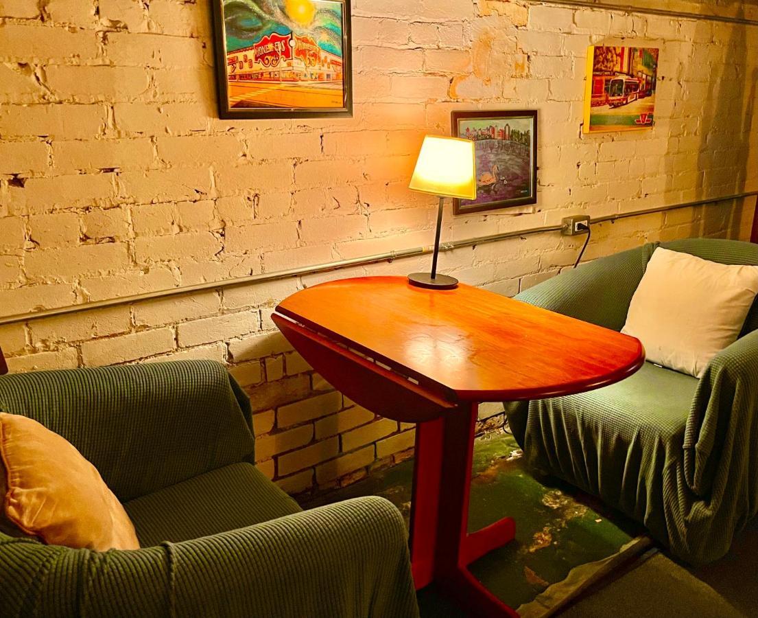 The Only Backpacker'S Inn (Adults Only) Toronto Extérieur photo