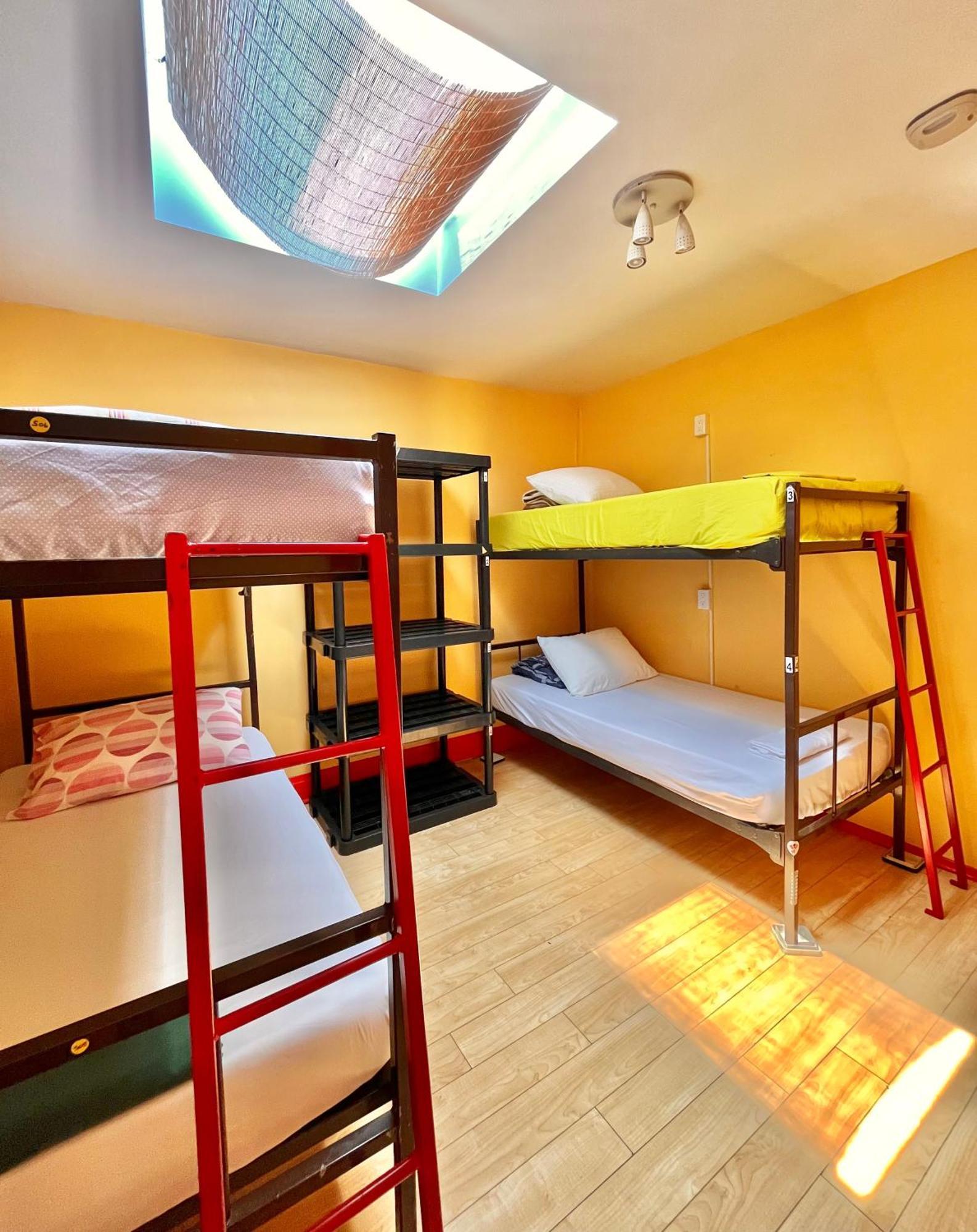 The Only Backpacker'S Inn (Adults Only) Toronto Extérieur photo